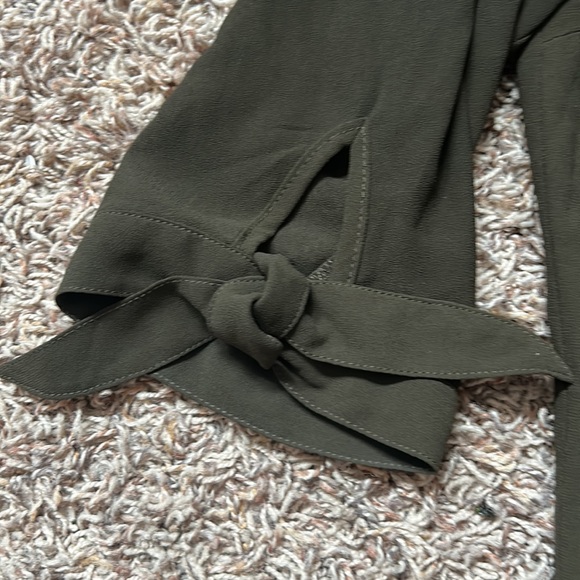 Skies Are Blue Olive Green Lined Blouse with Gold Sequins 3/4 Sleeve Size Medium - Picture 5 of 8